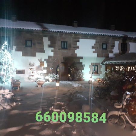 Hotel La Casona De Barrio, Alto Campoo Баррио Экстерьер фото