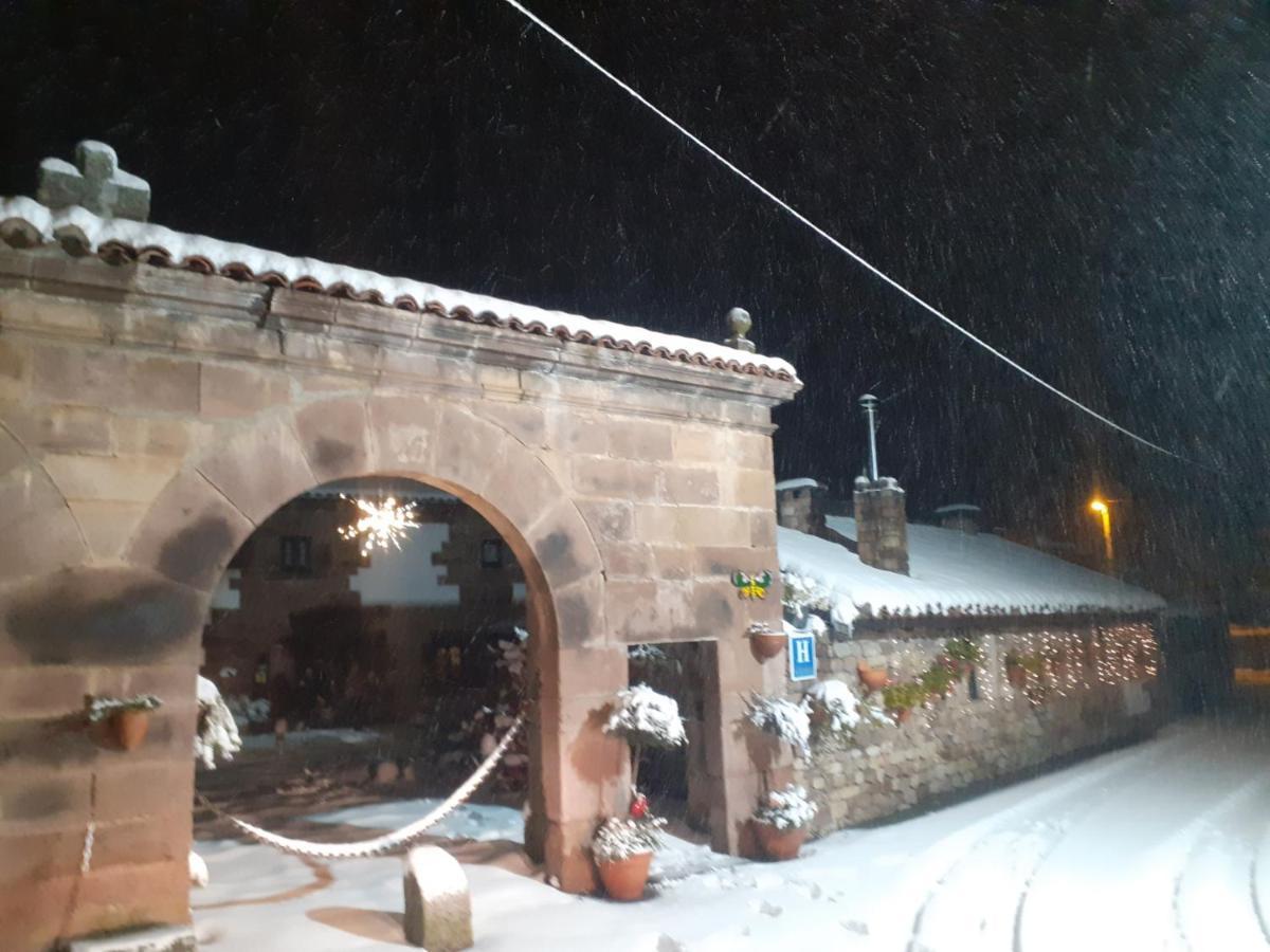 Hotel La Casona De Barrio, Alto Campoo Баррио Экстерьер фото