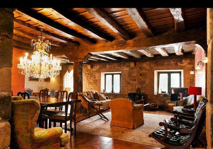Hotel La Casona De Barrio, Alto Campoo Баррио Экстерьер фото
